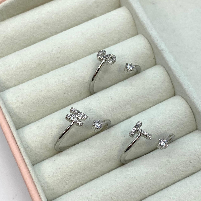 Anello regolabile con iniziale e brillantino - iride bijoux e accessori