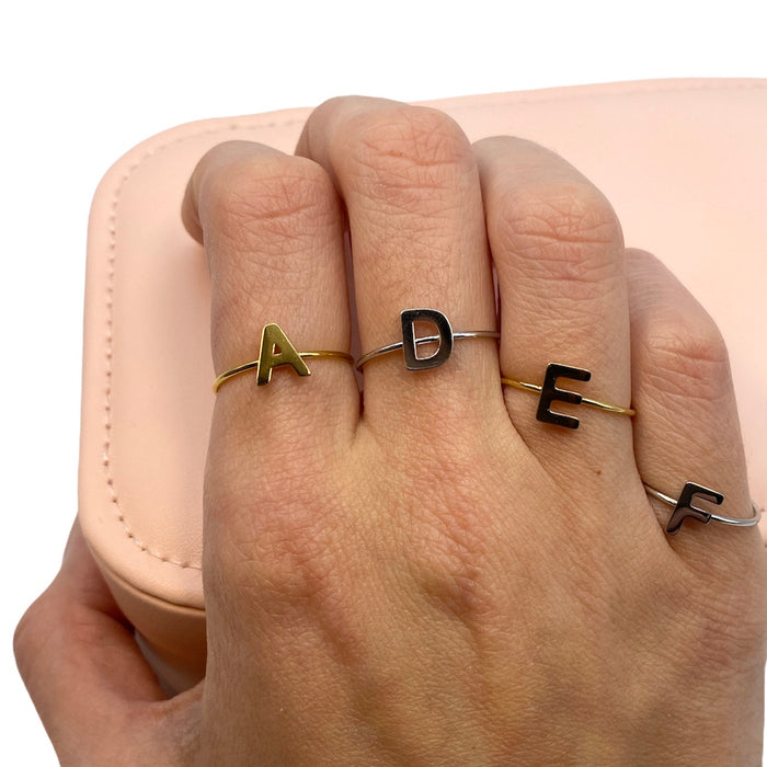 Anello simply con iniziale - Iride shop - accessori donna