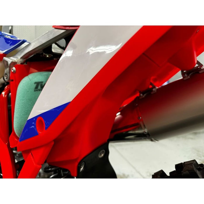 Beta RX Airbox/Inner Fender Red