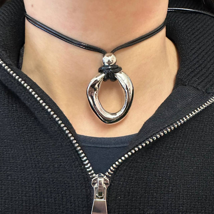 Collana astract