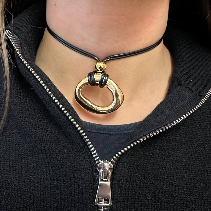 Collana astract