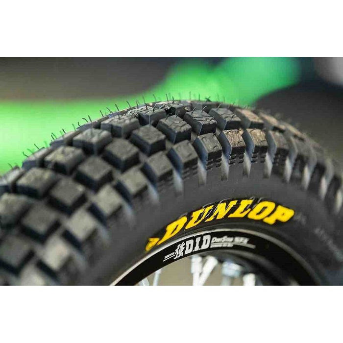 Dunlop K950 4.00-18 Tire