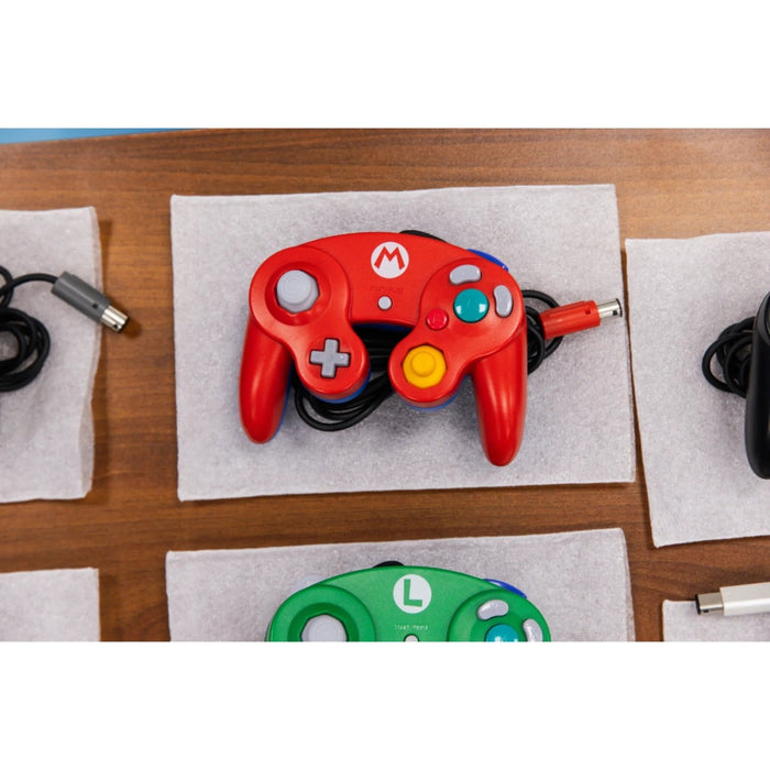 GameCube - Mario Red Controller 2004