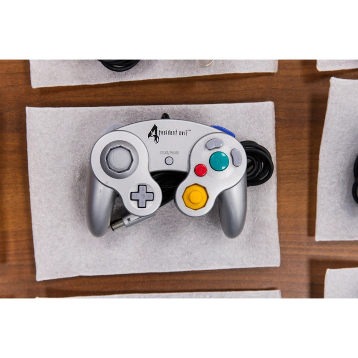 GameCube - Resident Evil 4 Black Controller 2005
