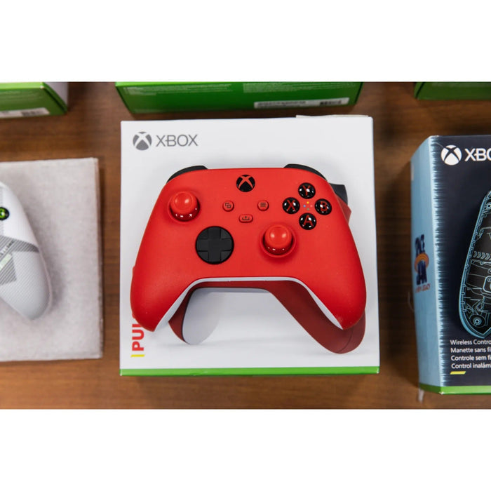 Xbox Series X - Pulse Red